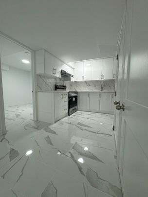 For Lease - 29 PADDINGTON Grove Unit# Lower, Barrie, Ontario - Photo 1