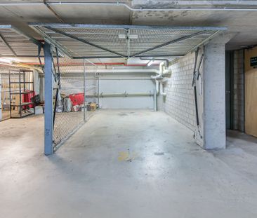 IDEALLY LOCATED APARTMENT! - Photo 2