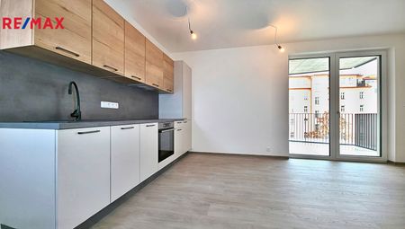 Pronájem bytu 1+kk v osobním vlastnictví 38 m², Praha 2 - Nové Město - Photo 4