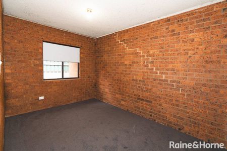 TIDY TWO BEDDER IN GREAT LOCATION - Photo 4