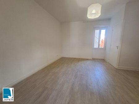 2 PIÈCES PROCHE LYCÉE MATHIAS - Photo 4