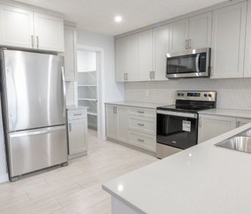 Edmonton Unfurnished townhouse Rental in Cavanagh - Energy efficien... - Photo 5