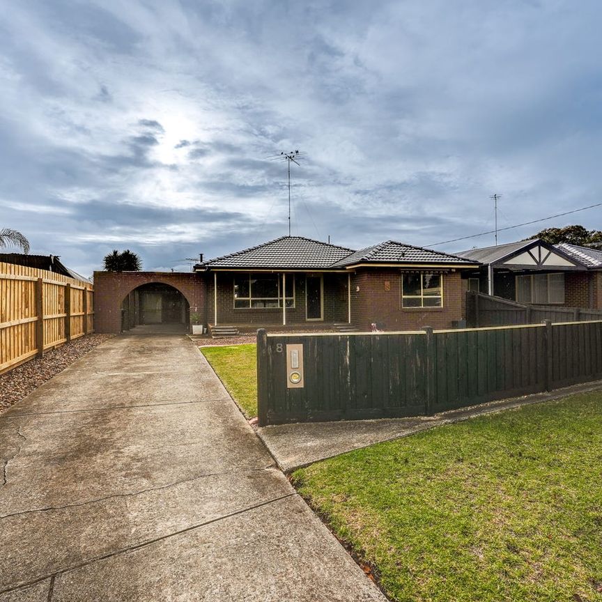 Modern Comfort in a Quiet Street (CHECK OUT MY 3D TOUR) - Photo 2