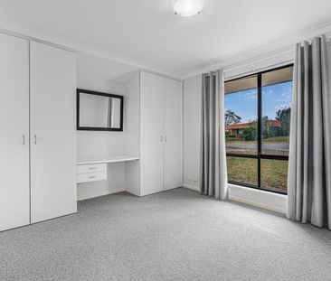 Spacious 3 Bedroom Duplex - 16B Rivergum Place! - Photo 4