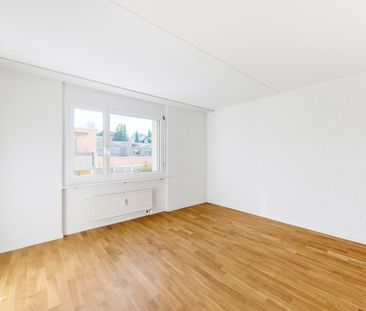 Schöne und helle Wohnung mit Sitzplatz - Photo 6