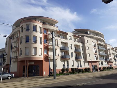 Location Appartement 2 pièces 49m² SOTTEVILLE LES ROUEN 76300 - Photo 4