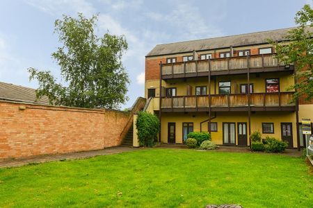 1 Bed Flat, Leen Court, NG7 - Photo 2