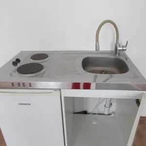 Charmante Singlewohnung in Top-Lage - Nähe Meiselmarkt & Schloss Schönbrunn - Photo 2