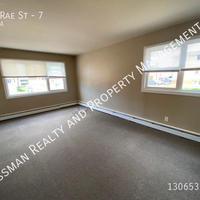 1 bed 1 bath - Photo 1