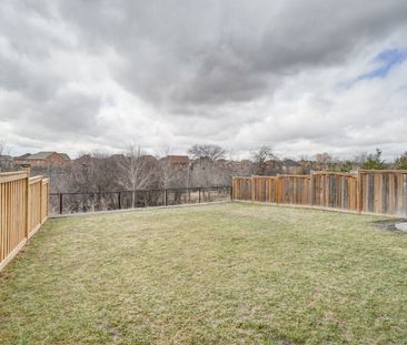 For Lease - 52 Angelgate Road, Brampton, Ontario - Photo 6