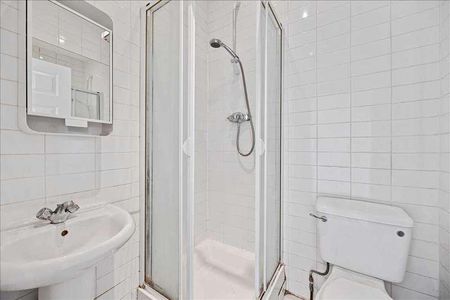 Streatham High Road, London, SW16 - Photo 2