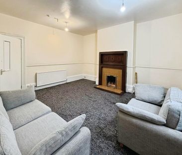 5 bedroom semi-detached house to rent - Photo 3