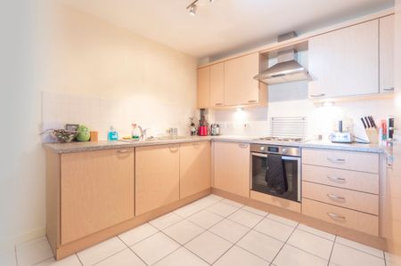 0652L - Allanfield Place, Edinburgh, EH7 5AG - Photo 2