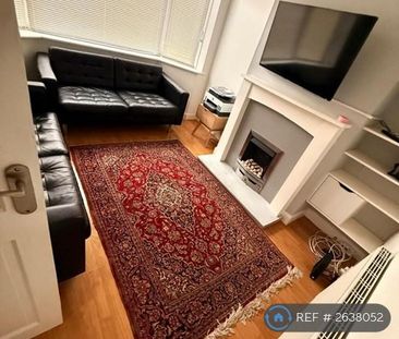 4 bedroom semi-detached house to rent - Photo 1