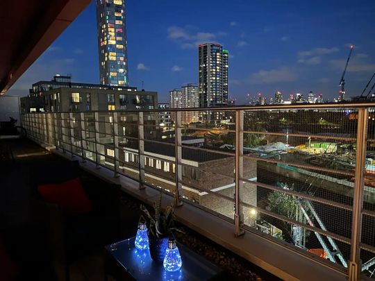 2 Bed Penthouse, Warton Road, E15 - Photo 1