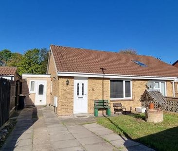 2 bedroom semi-detached bungalow to rent - Photo 2