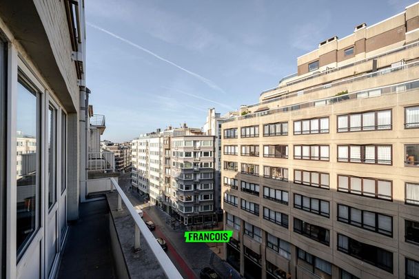 Twee slaapkamer appartement vlakbij Casino en strand van Oostende! - Foto 1