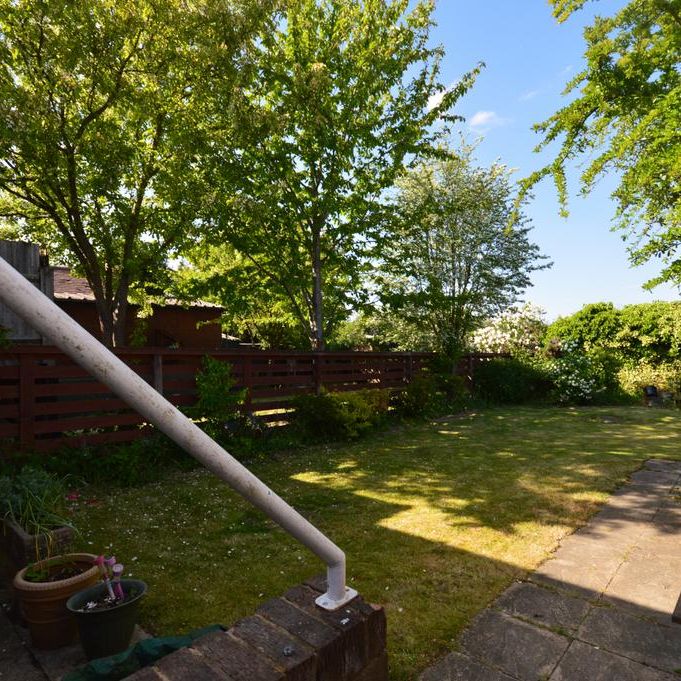 3 bedroom bungalow to rent - Photo 1