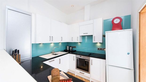 2 bedroom apartment to rent - Photo 1