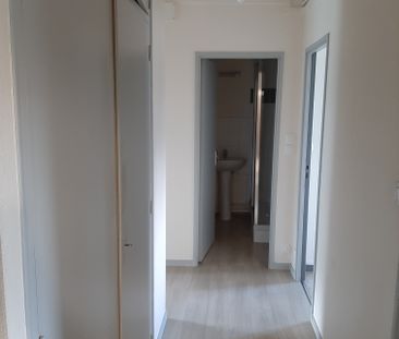 Location - Appartement T3 - 66 m² - Maîche - Photo 4