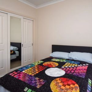 Move-In Ready Share House – Ideal for Students/FIFO - Photo 2