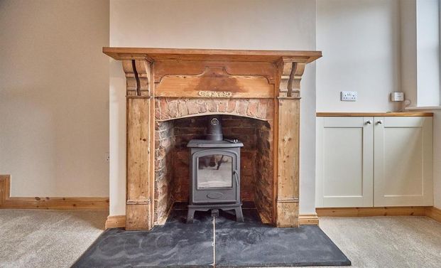 2 bedroom terraced house to rent - Photo 1