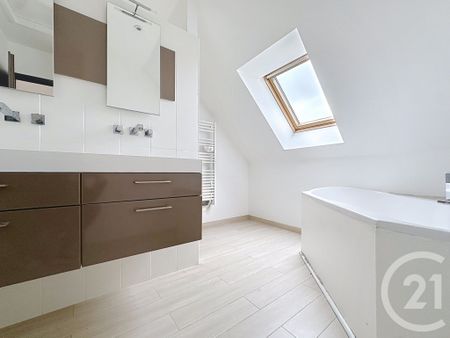 Location Maison 6 pièces 123m² LA RIVIERE DE CORPS 10440 - Photo 4