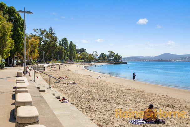 Sunny unit with amazing views. - Photo 1