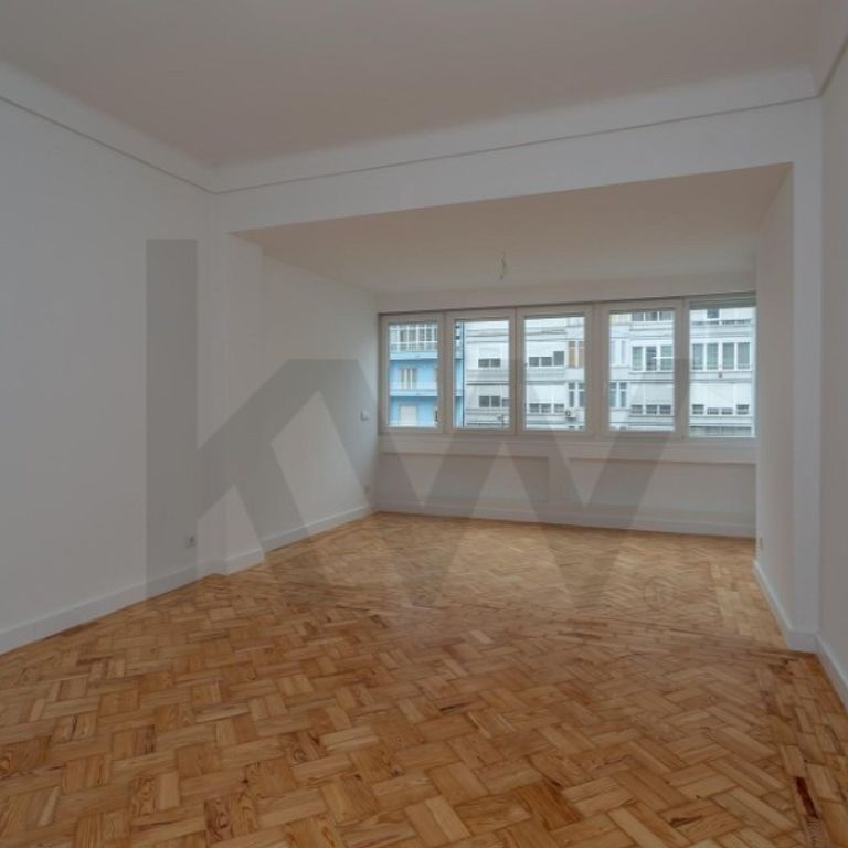 3 room luxury Apartment for rent in Lisbon, Portugal - Photo 1