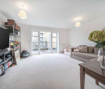 Emerald Square, Roehampton, London, SW15 - Photo 4