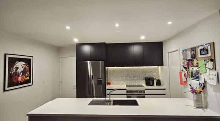 Spacious 4-Bedroom Home in Woodend - Photo 3