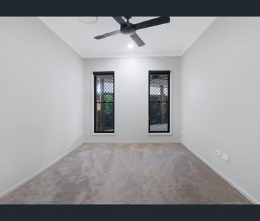 Luxurious 3 bedroom home with heated mineral pool and thoughtful la... - Photo 3