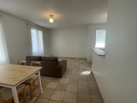 Location Appartement 2 pièces 45m² - Photo 3