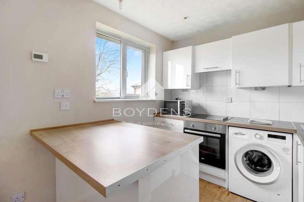 Flanders Field, Colchester, Essex, CO2 - Photo 1