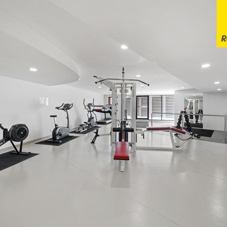 In the heart of the City - Phoenix Apartments - Photo 5