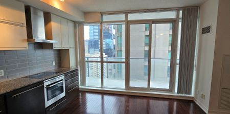 For Lease - 770 Bay Street Unit# 2208, Toronto, Ontario - Photo 2