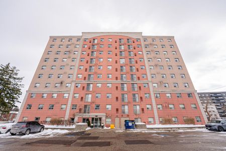 For Lease - 274 Erb Street Unit# 804, Waterloo, Ontario - Photo 4