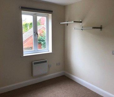 2 bedroom semi-detached house to rent - Photo 2