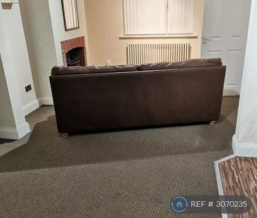 2 bedroom semi-detached house to rent - Photo 2