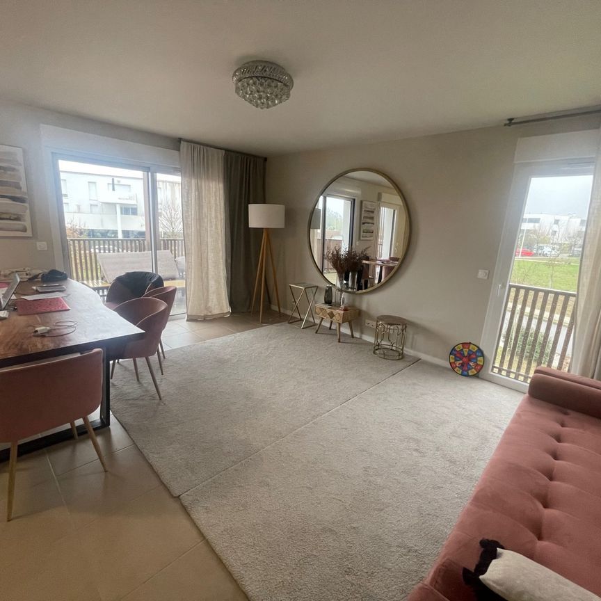 Location Appartement 4 pièces 89m² VILLENAVE D ORNON 33140 - Photo 1