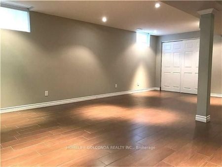 For Lease - 10 Jessica Drive, Barrie, Ontario - Photo 2