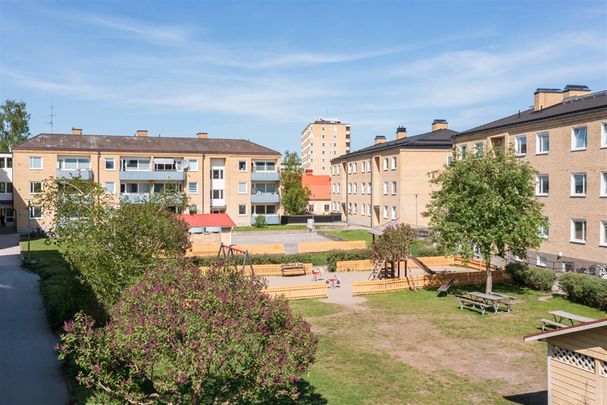 Forsbomsgatan 18 - Photo 1