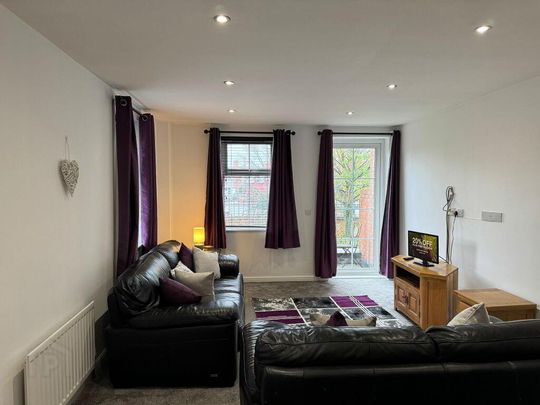 Bell Towers, 6 Bell Towers South, Ormeau Road, Belfast, BT6 0GR - Photo 1