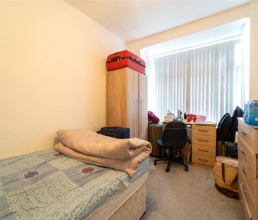 5 bedroom property to rent - Photo 4