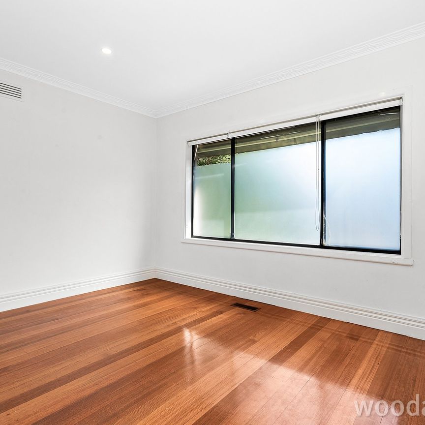 Family Home in Fantastic Location - Photo 1