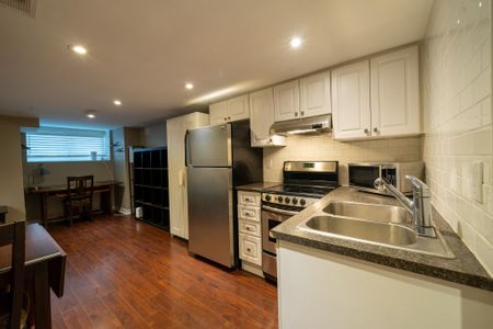 For Lease - 52 Stanley Terrace Unit# C, Toronto, Ontario - Photo 5