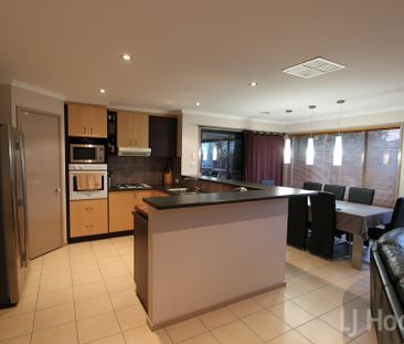 Fantastic Four Bedroom Home - Photo 1