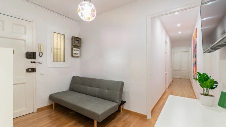Room in a shared 5-bedroom apartment for rent in El Congrés i els Indians - Photo 5