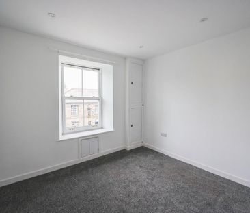 3 bedroom maisonette to rent - Photo 5