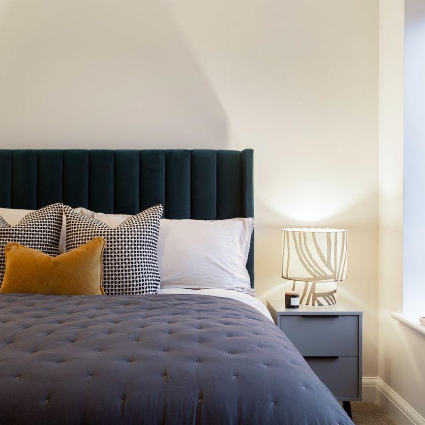 Casa, North Valley, Nottingham, NG7 - Photo 1
